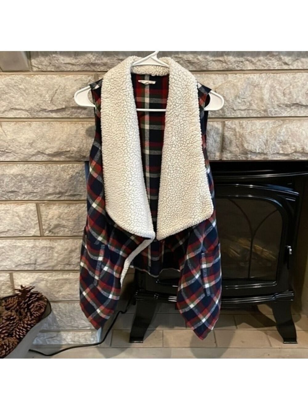Hem & Thread plaid vest with Sherpa lined collar sz M/L blue green red white - Picture 1 of 6